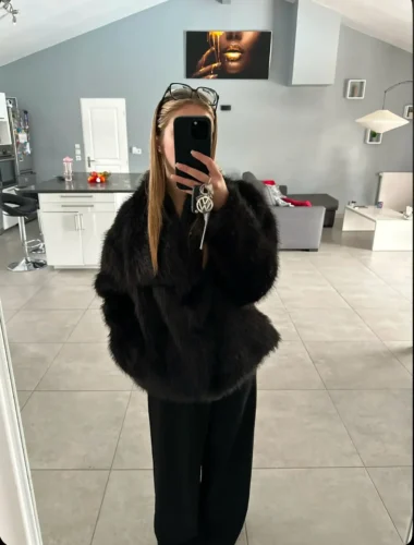 TRAFZA Women Fashion Cropped Faux Fur Jacket Coat Long Sleeve Front Snap-button Female Outerwear Chic Lapel Collar Thick Coat photo review