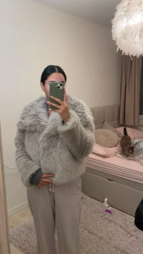 TRAFZA Women Fashion Cropped Faux Fur Jacket Coat Long Sleeve Front Snap-button Female Outerwear Chic Lapel Collar Thick Coat photo review