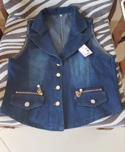 PTKPCC Casual Female Tops Women Denim Vest Jacket Spring Autumn Clothes Sleeveless Short Jeans Waistcoats Single-Breasted 5XL photo review