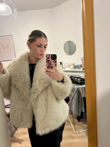 TRAFZA Women Fashion Cropped Faux Fur Jacket Coat Long Sleeve Front Snap-button Female Outerwear Chic Lapel Collar Thick Coat photo review