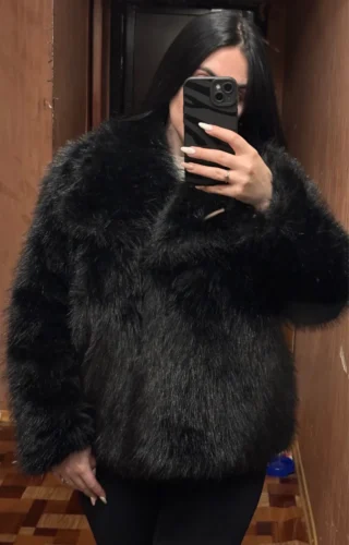 TRAFZA Women Fashion Cropped Faux Fur Jacket Coat Long Sleeve Front Snap-button Female Outerwear Chic Lapel Collar Thick Coat photo review