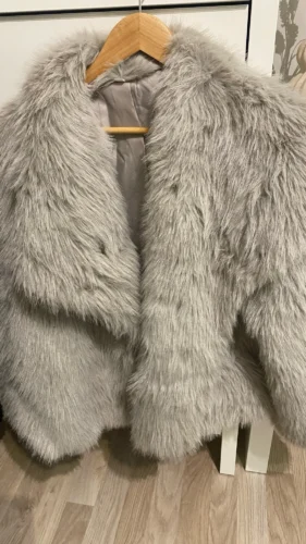 TRAFZA Women Fashion Cropped Faux Fur Jacket Coat Long Sleeve Front Snap-button Female Outerwear Chic Lapel Collar Thick Coat photo review