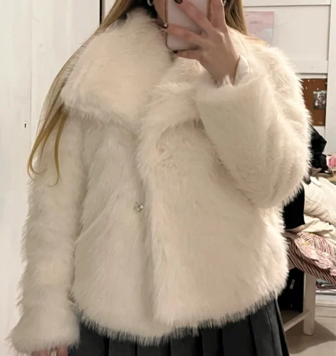 TRAFZA Women Fashion Cropped Faux Fur Jacket Coat Long Sleeve Front Snap-button Female Outerwear Chic Lapel Collar Thick Coat photo review