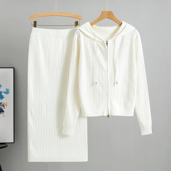 2025 new women's Knitted Cardigan High Waisted Buttocks Wrapped Skirt 2 Piece Suits Luxury Hot Diamond Fashion Sets